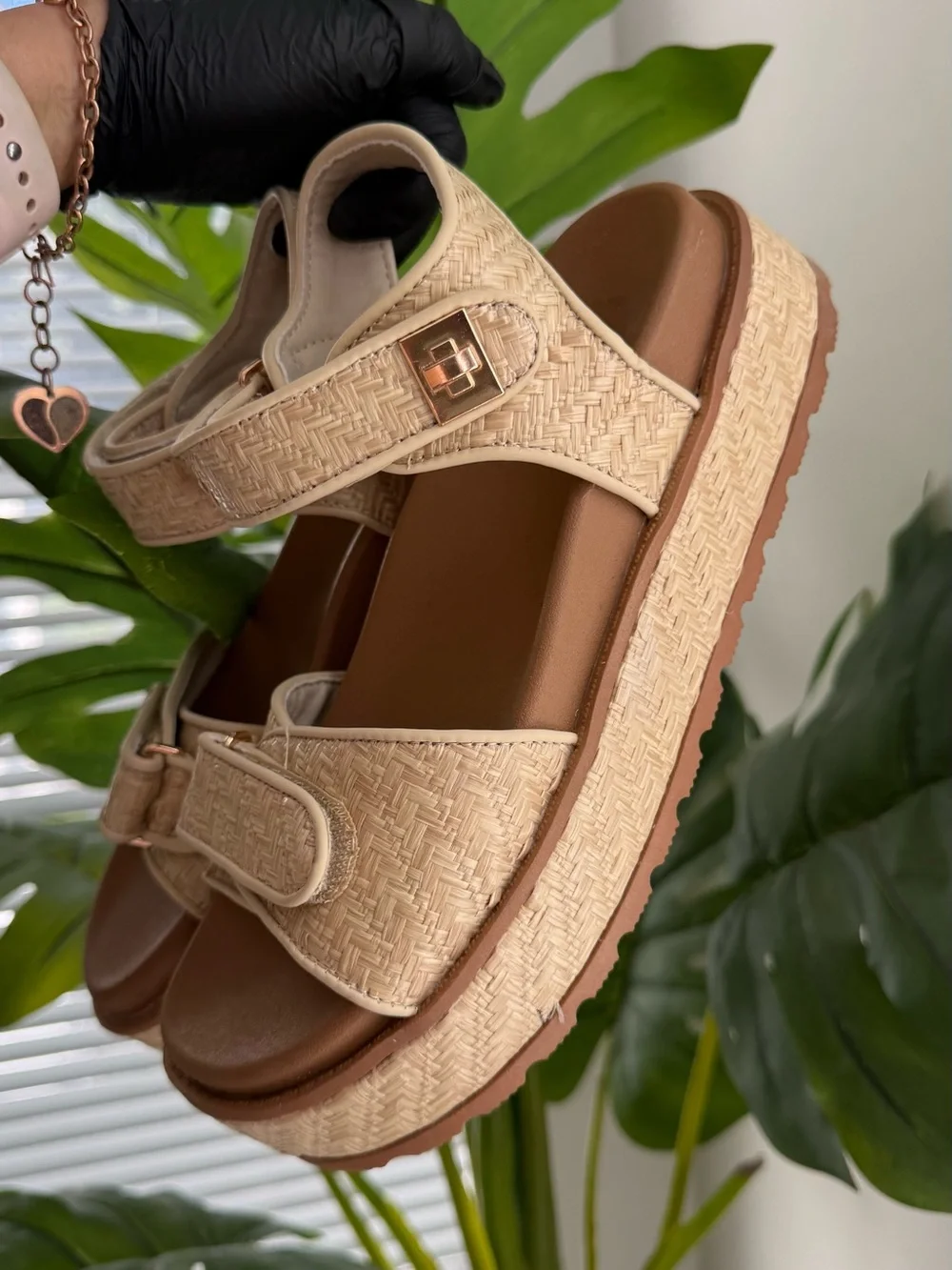 SO Loreen Women’s Platform Sandals Natural Raffia Wedge Double Strap Size 7.5M